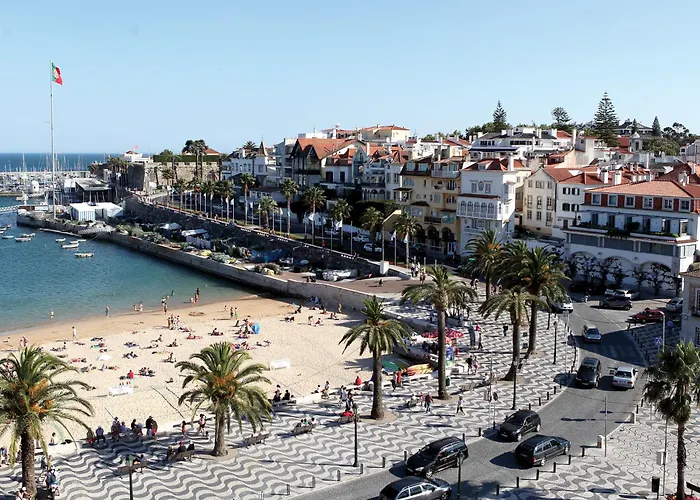 Luxury Apartment Near Cascais Town & Marina