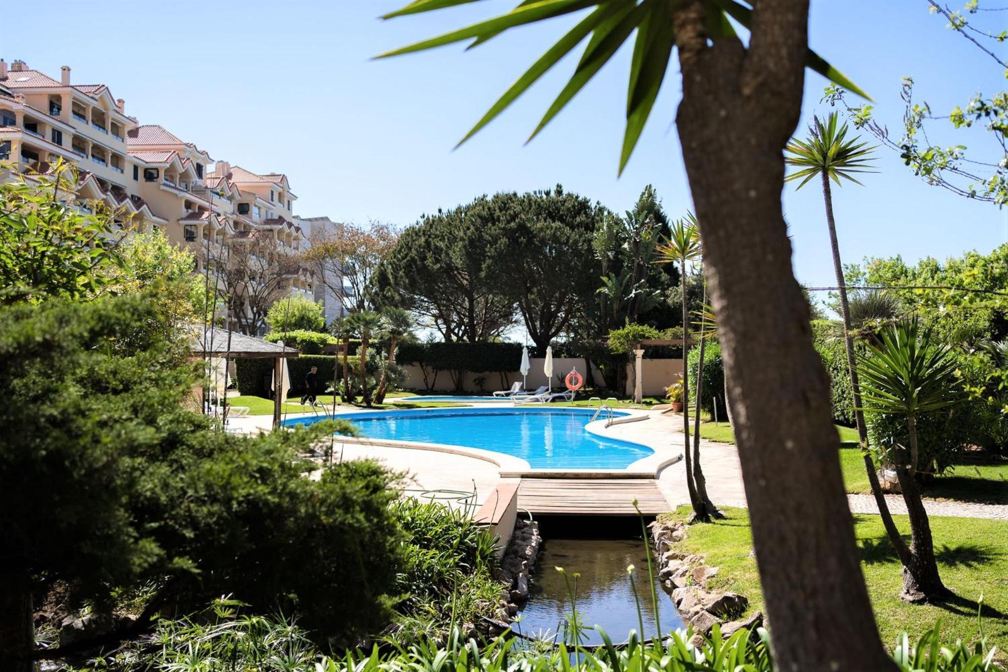 Luxury Near Town & Marina Apartment